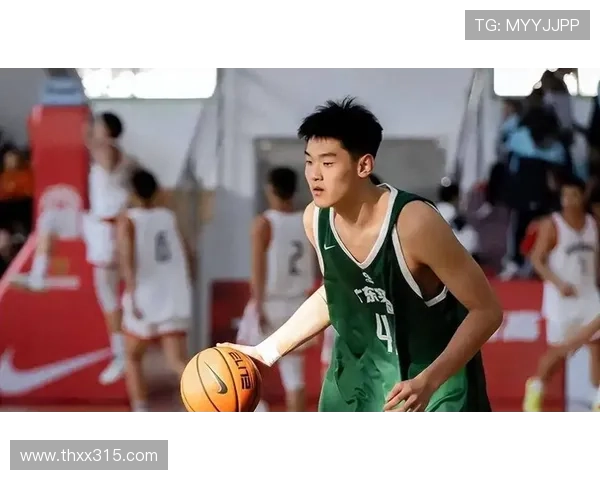 中国新星横空出世连克强敌勇夺大师赛冠军震惊国际网坛