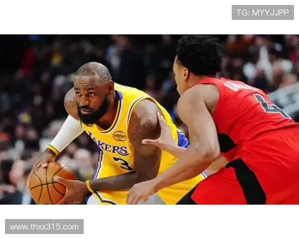 詹姆斯带领湖人力克勇士 获得新赛季首场胜利全场表现亮眼